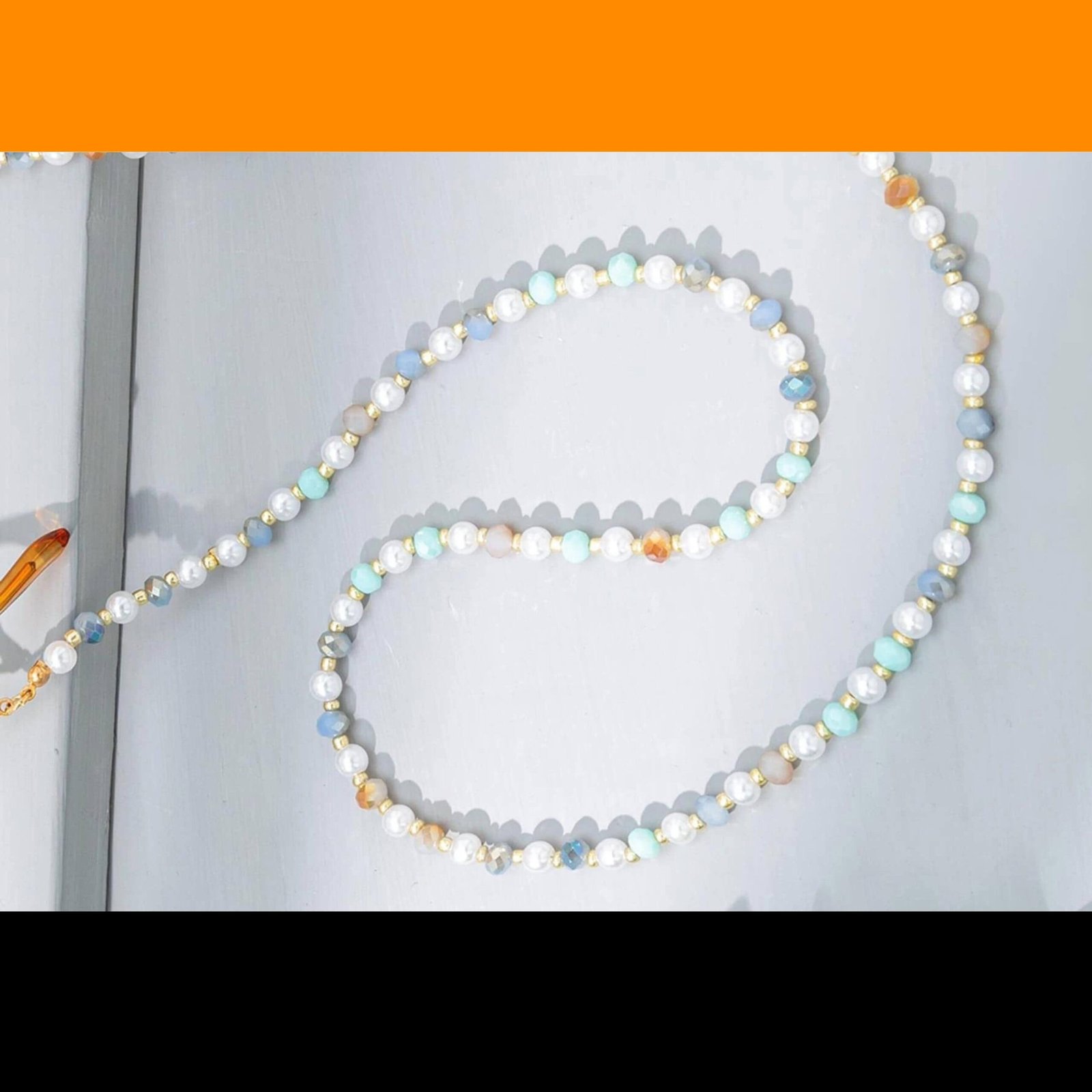 Faux Pearl Multi-Colored Glasses Chain - Image 3