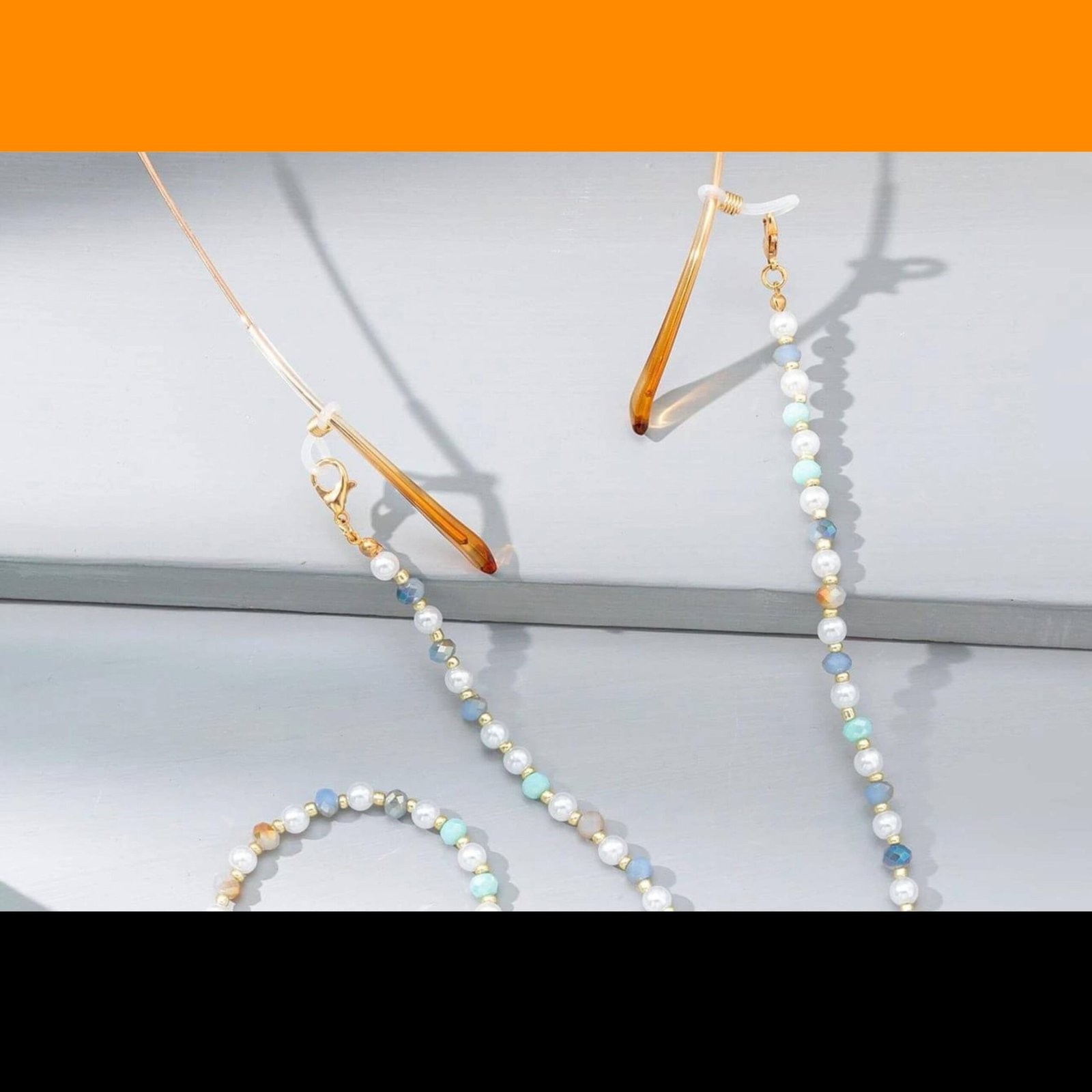 Faux Pearl Multi-Colored Glasses Chain - Image 2